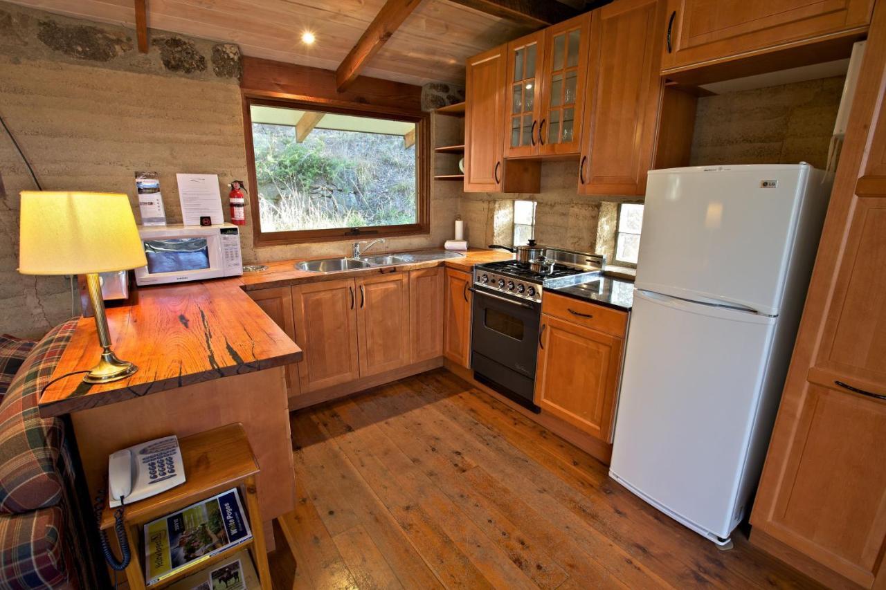 Snowy Wilderness Villa Ingebyra Exterior photo